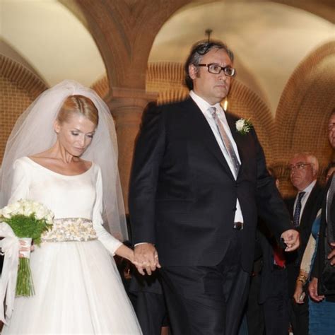 cartera prada mujer|En la boda de unos amigos: Juan Manuel de Prada y María Cárcaba.